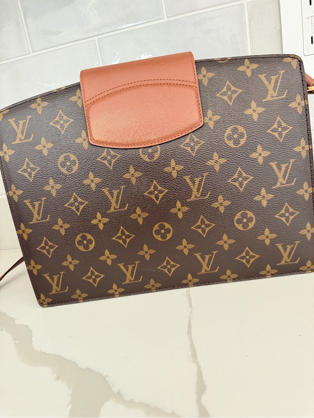Louis Vuitton Monogram Courcelles Purse - Picture 4 of 9